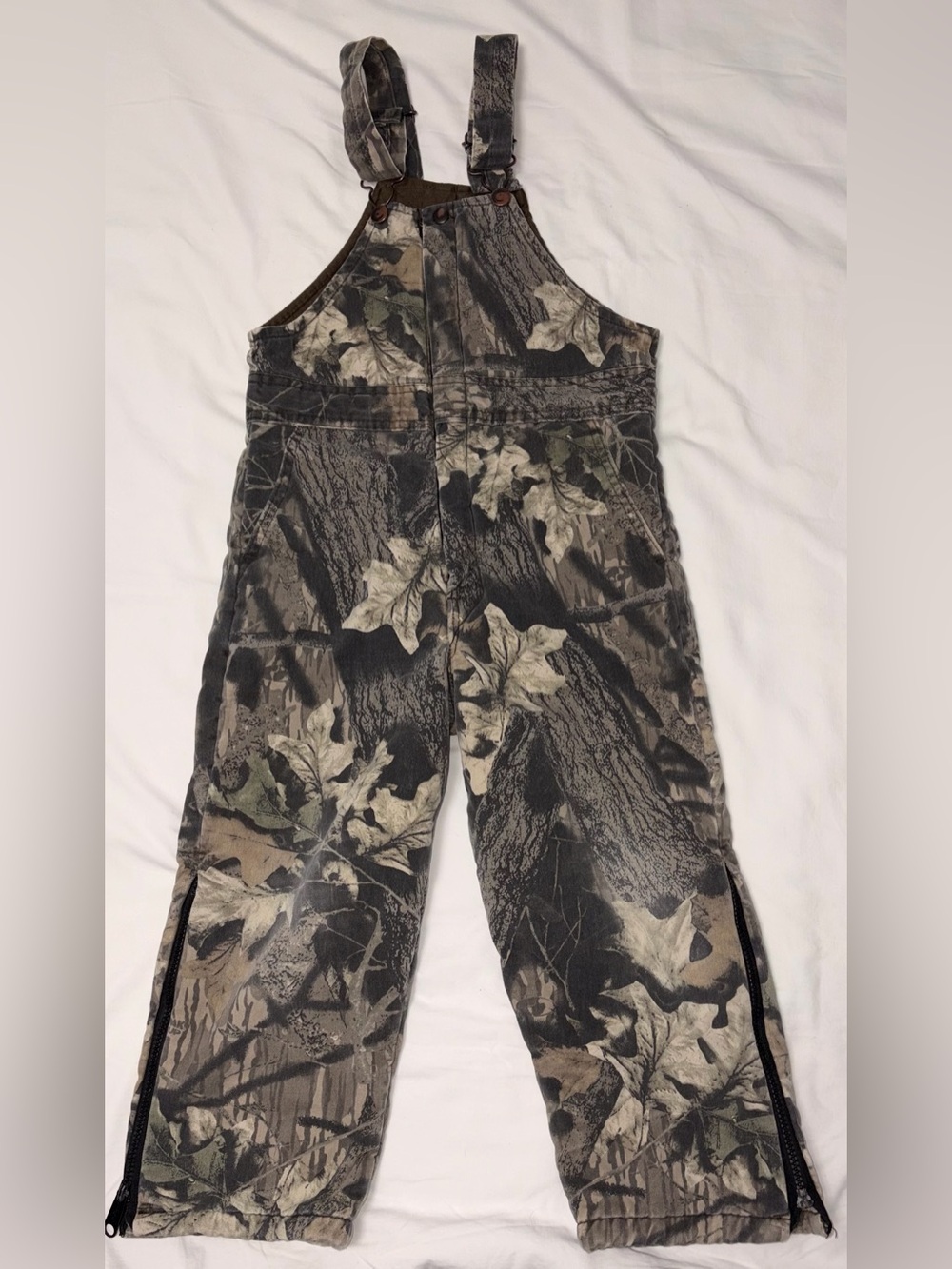 Mossy Oak Brand boys camo insulated overalls sz S smoke free home